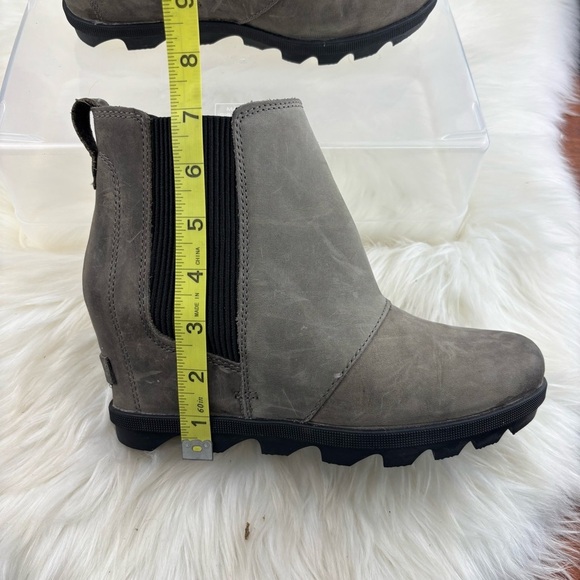 Sorel Gray Ankle Wedges Booties with Suede Texture - Picture 9 of 9